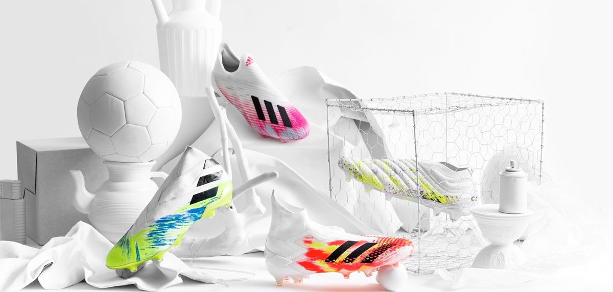 Adidas su nueva línea UNIFORIA con botas de fútbol más emblemáticas que lucen arte