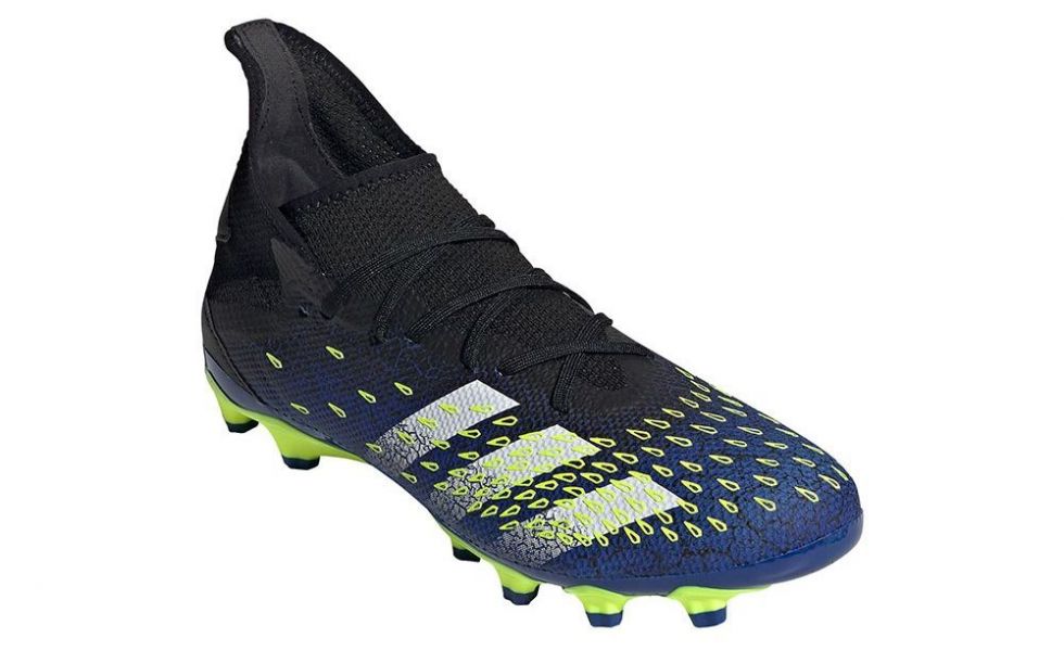 Adidas Predator Freak .3 MG Foto 3